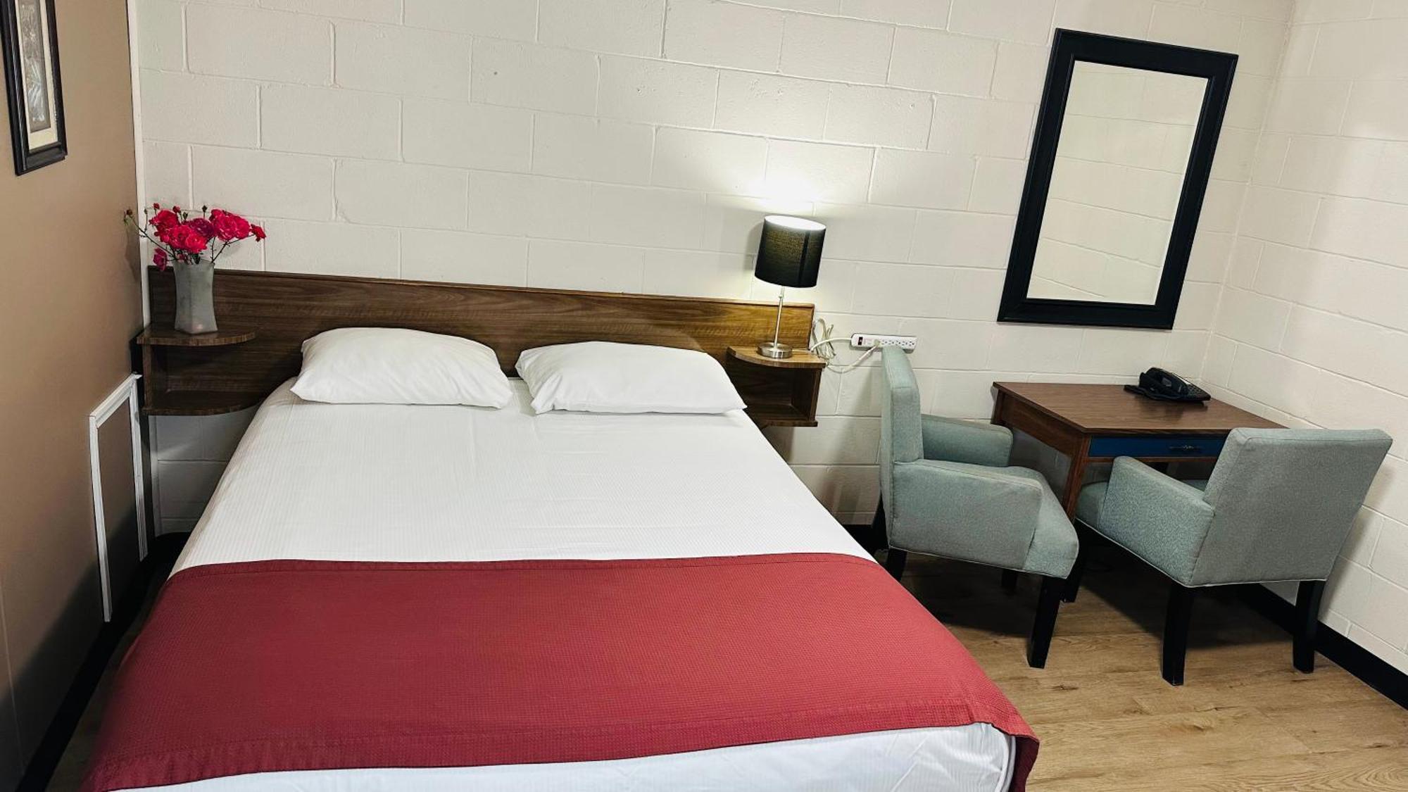 Travellers Motel Cranbrook Eksteriør billede